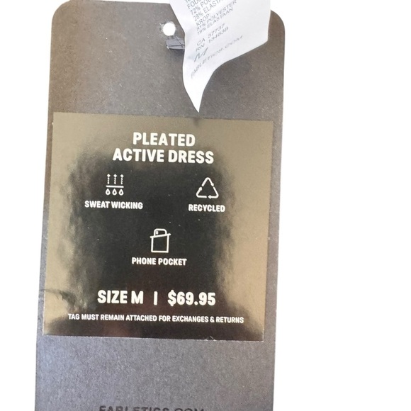Fabletics - NWT Hot Shot Pleated Athletic Dress Classic Mini Sz M - Picture 8 of 9